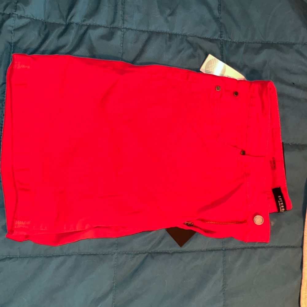 Liverpool red 12 Kaiden denim shorts